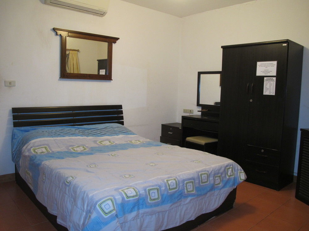 Hotel Aura House à Pattaya Extérieur photo