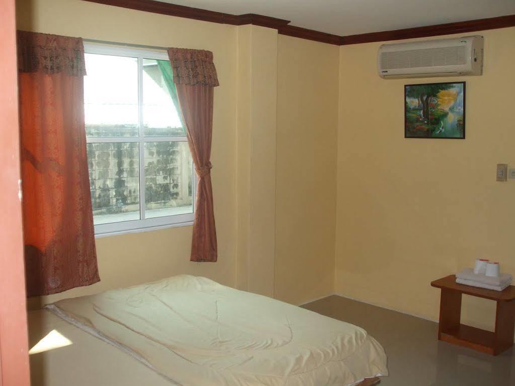 Hotel Aura House à Pattaya Extérieur photo